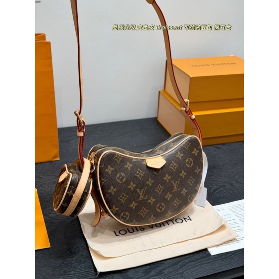 Louis Vuitton Croissant